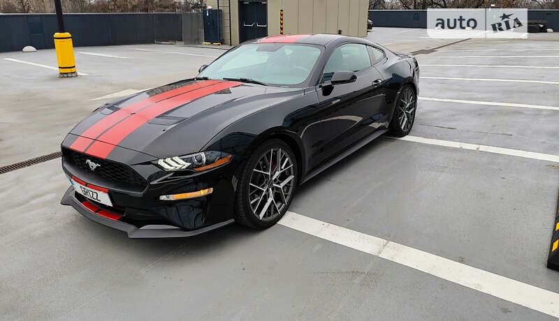 2019 ford mustang