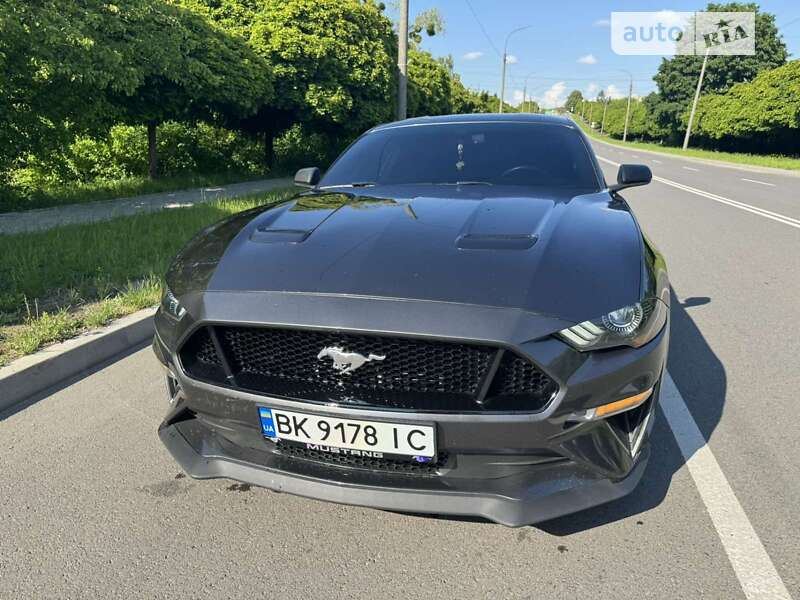 2018 ford mustang