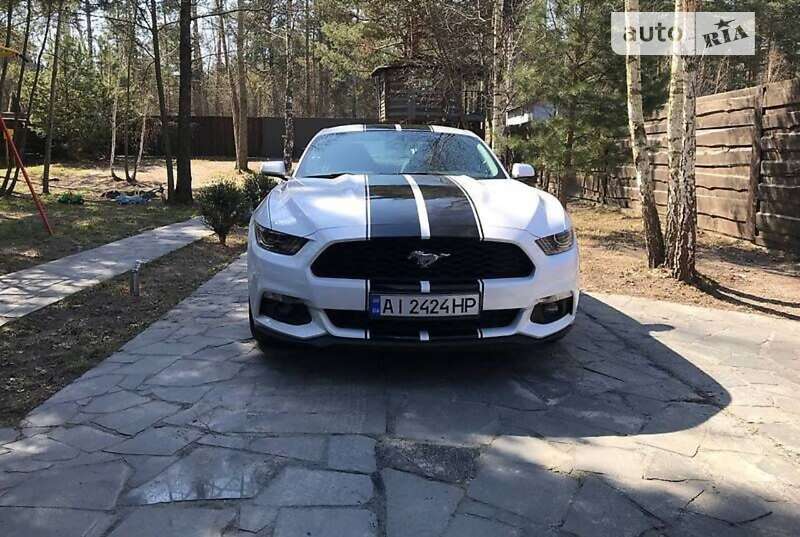 2015 ford mustang