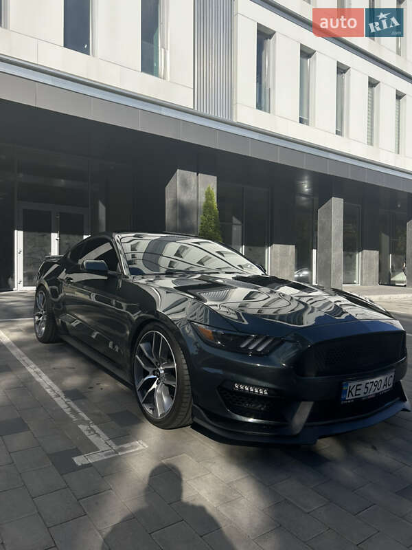 2016 ford mustang