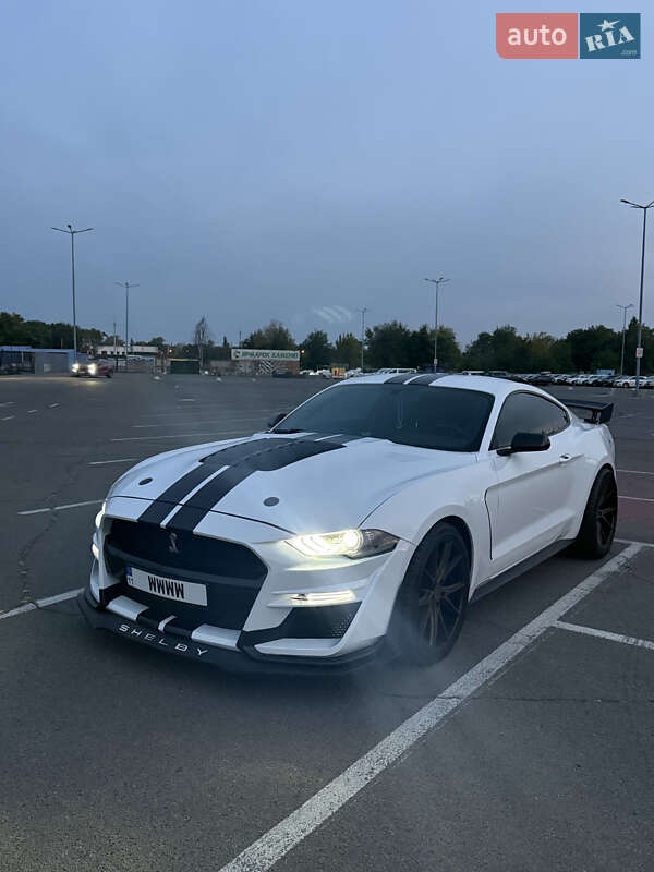 2018 ford mustang