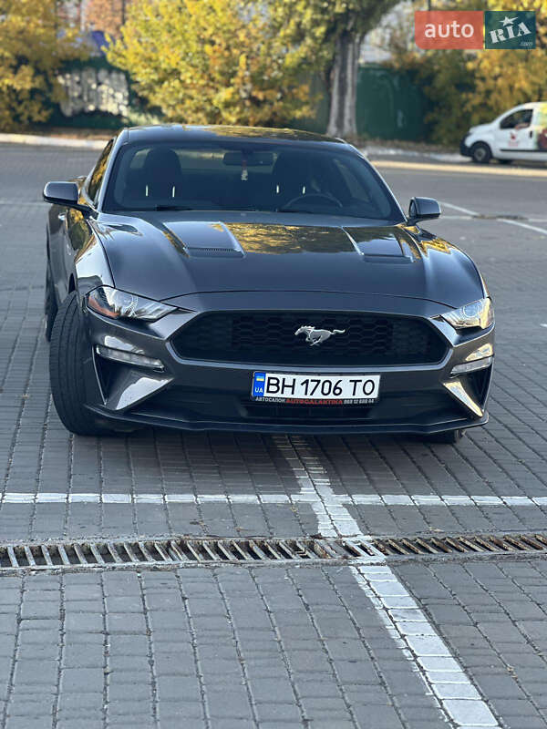 2018 ford mustang