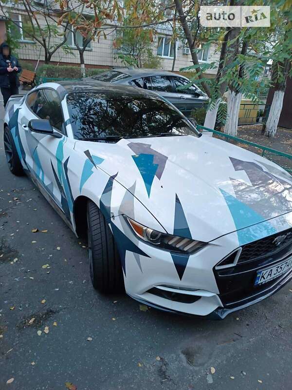 2014 ford mustang