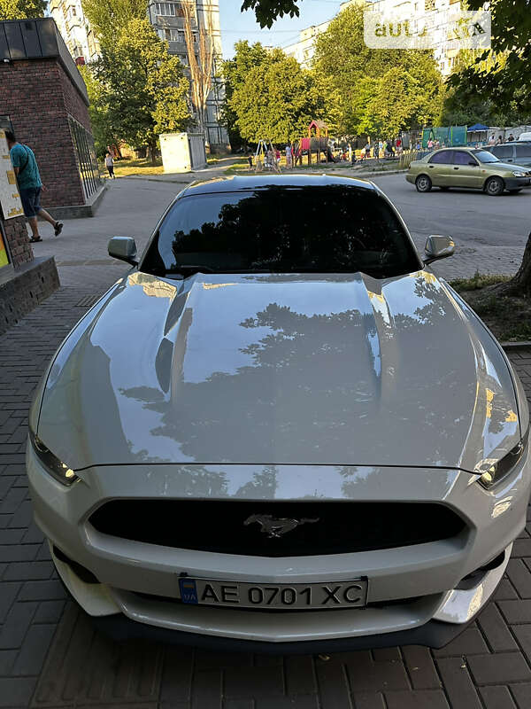 2015 ford mustang