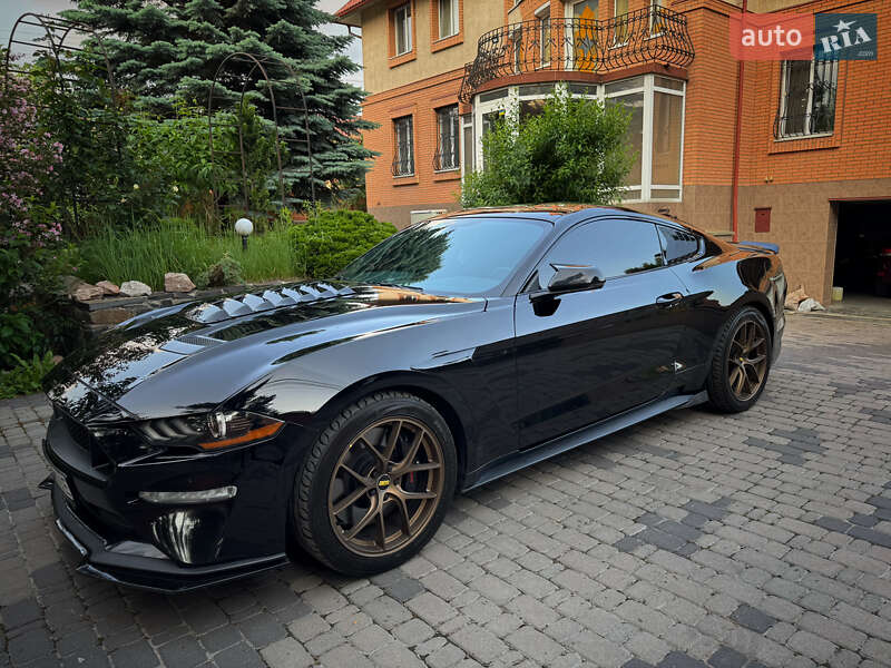 2018 ford mustang