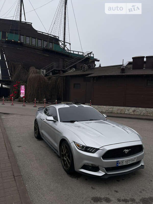 2016 ford mustang