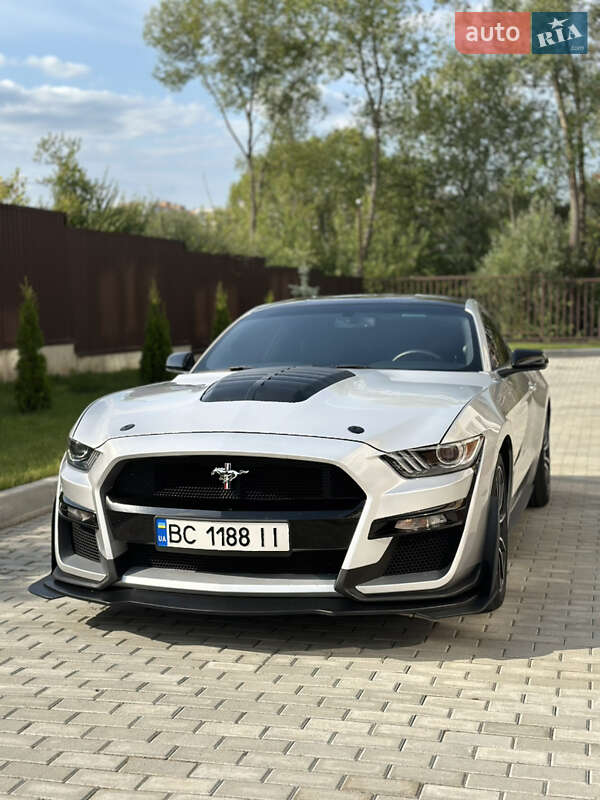 2016 ford mustang