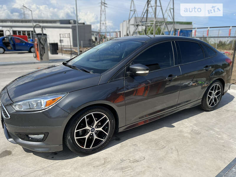 2016 ford focus