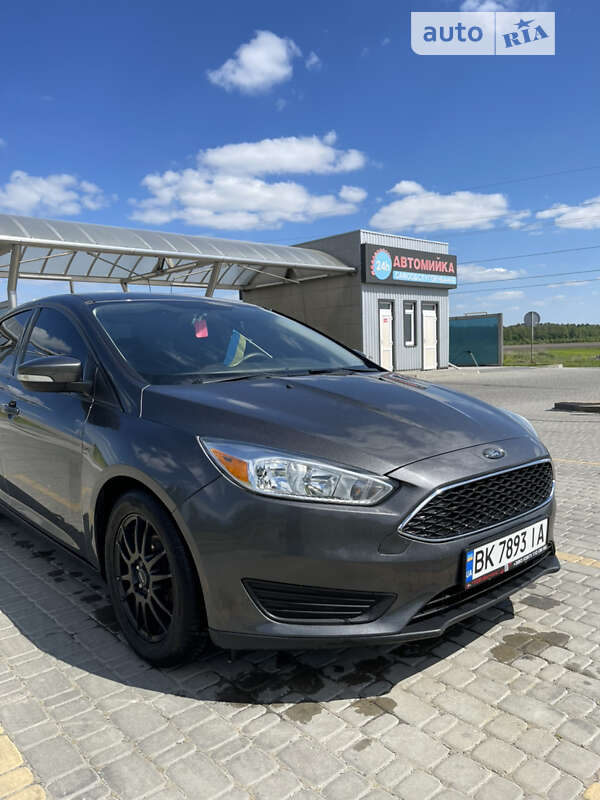 2016 ford focus
