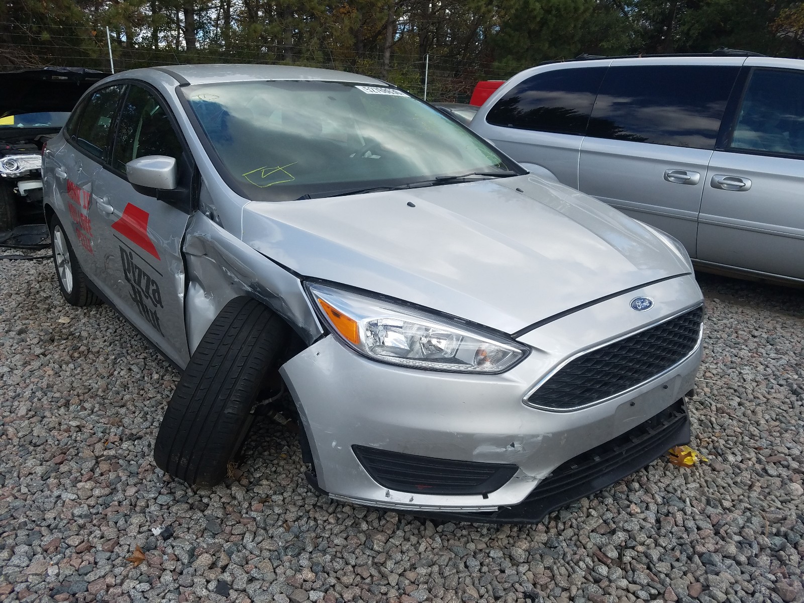 2017 ford focus se