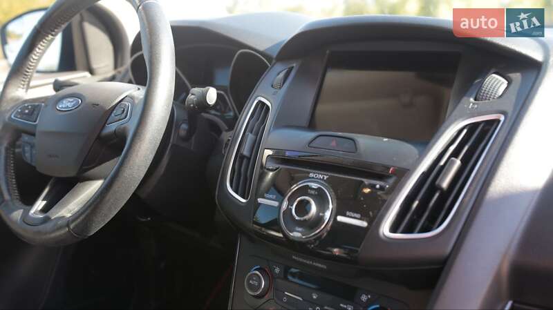 2016 ford focus