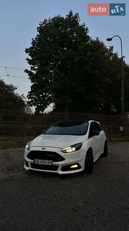 2016 ford focus