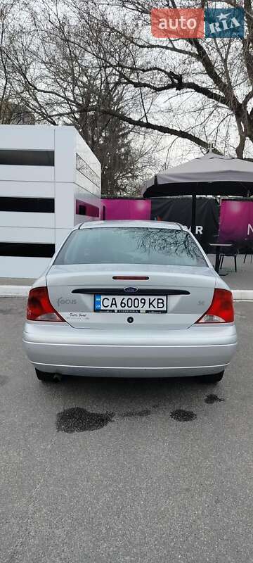 2000 ford focus
