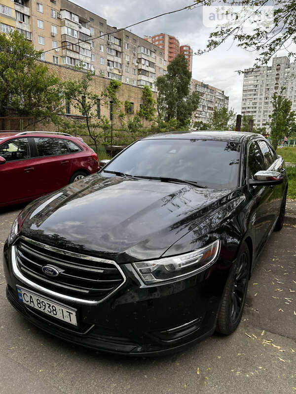 2015 ford taurus