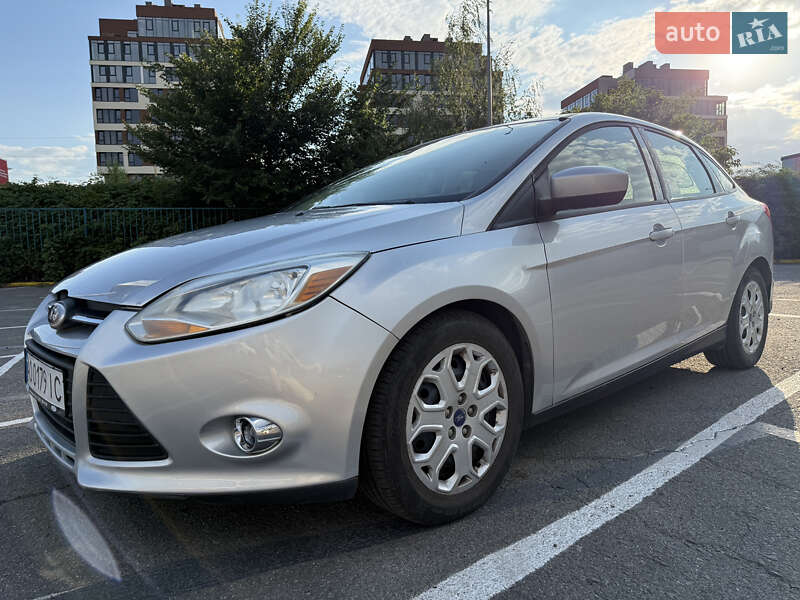 2011 ford focus