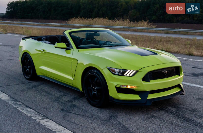 2015 ford mustang