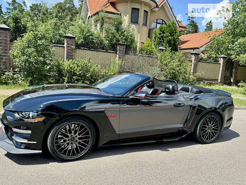 2019 ford mustang