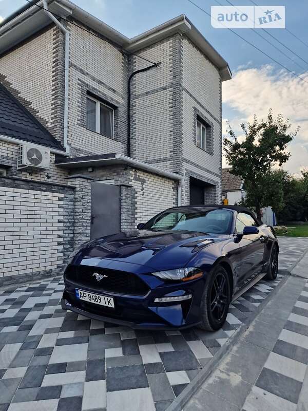 2020 ford mustang