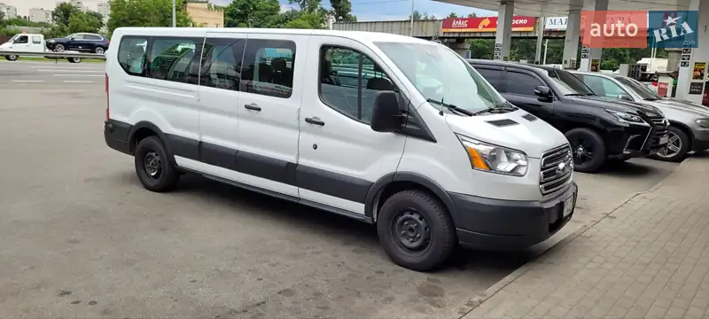 2019 ford transit t350