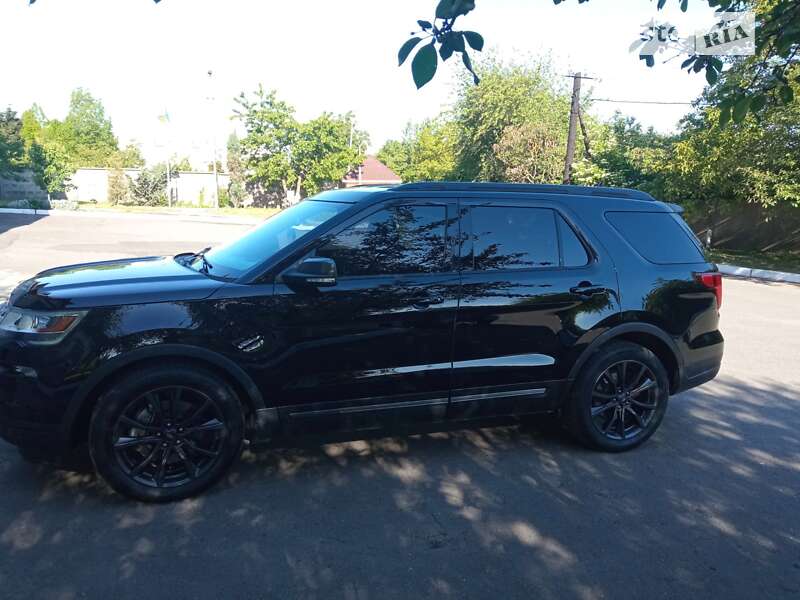 2018 ford explorer