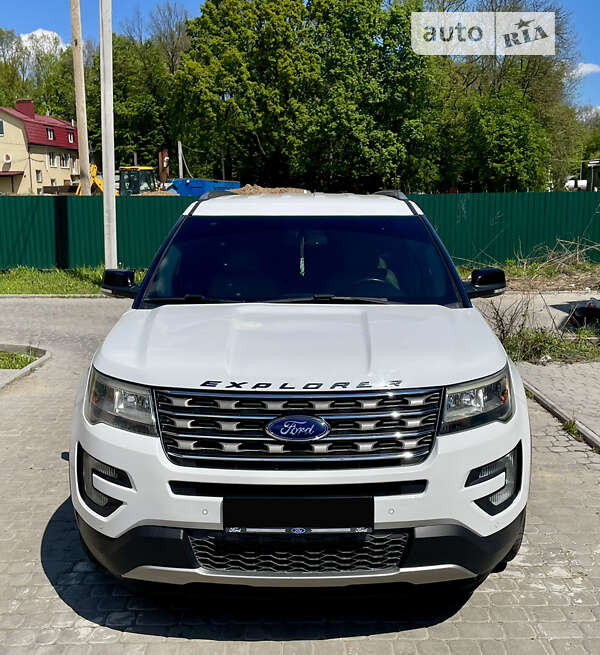 2016 ford explorer