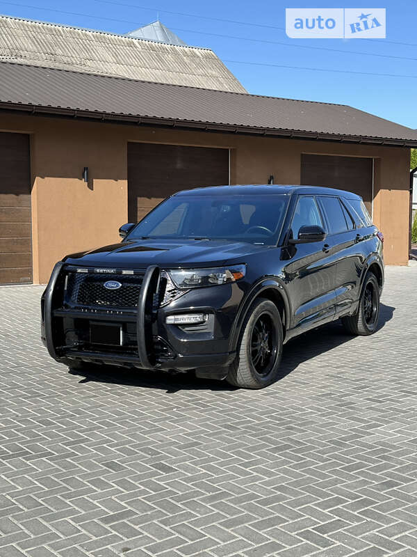 2020 ford explorer
