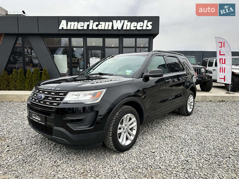 2017 FORD Explorer