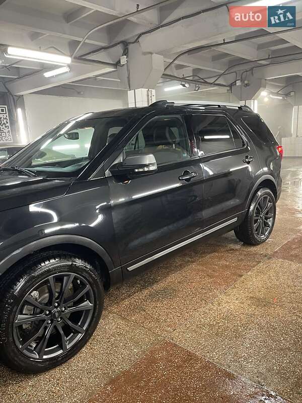 2017 ford explorer