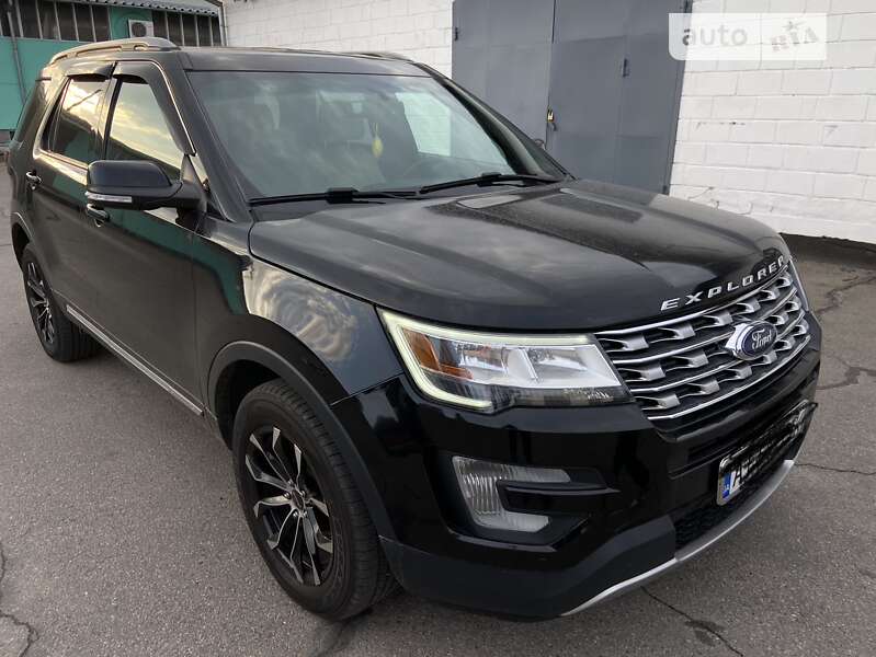 2016 ford explorer