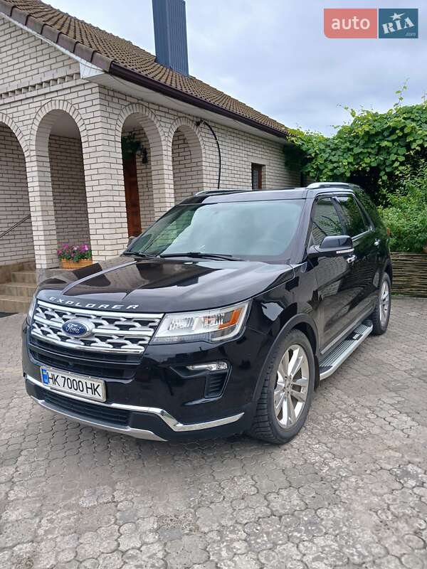 2018 ford explorer
