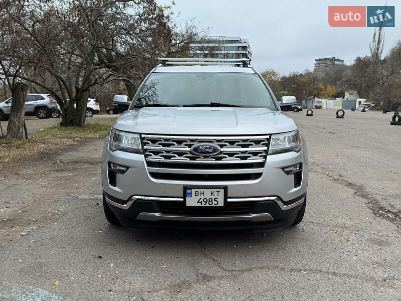 2019 ford explorer