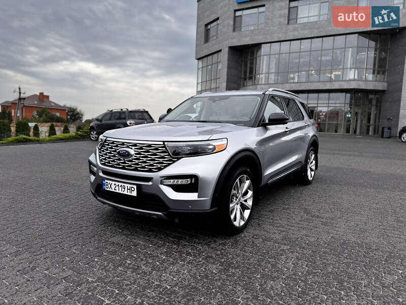 2022 ford explorer
