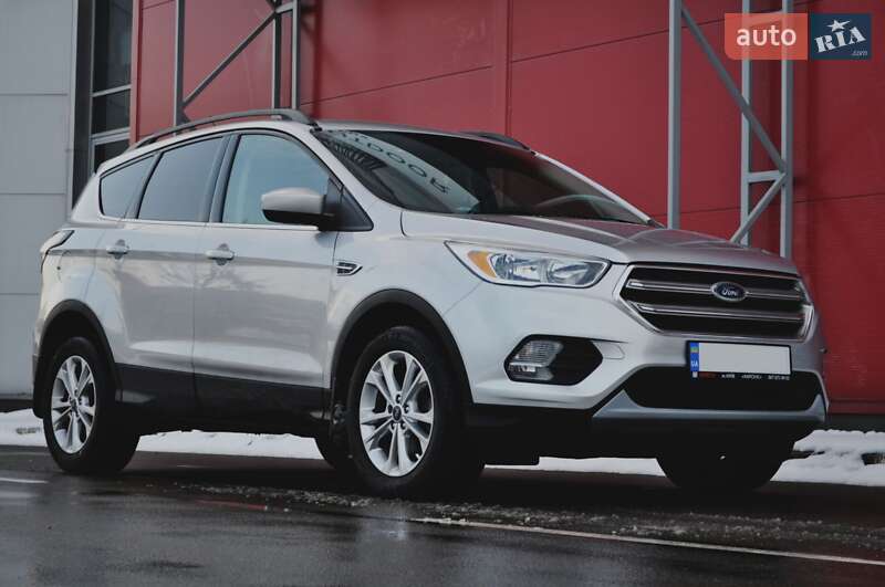 2018 FORD Escape