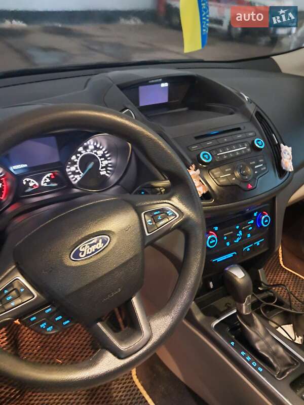 2017 ford escape