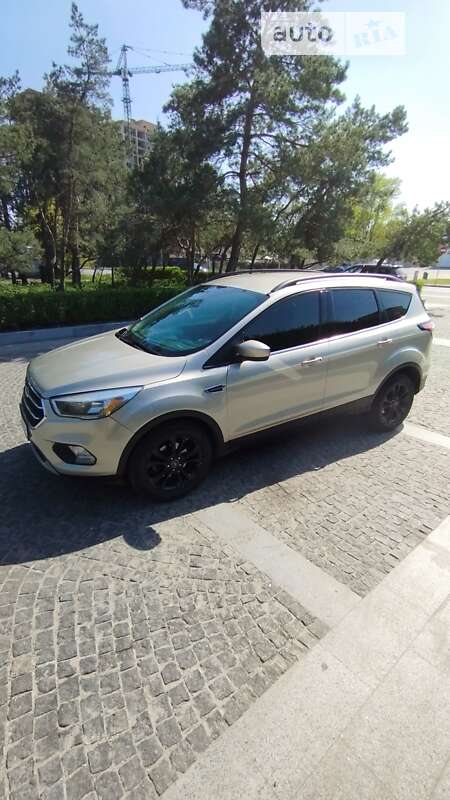 2017 ford escape