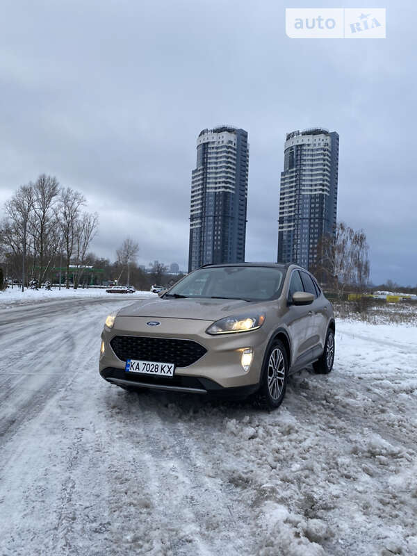 2020 ford escape