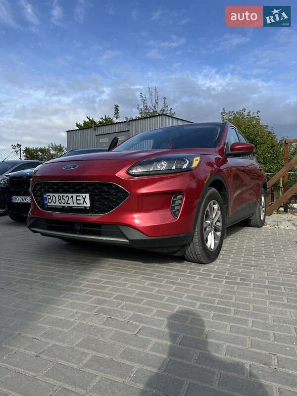 2020 FORD Escape
