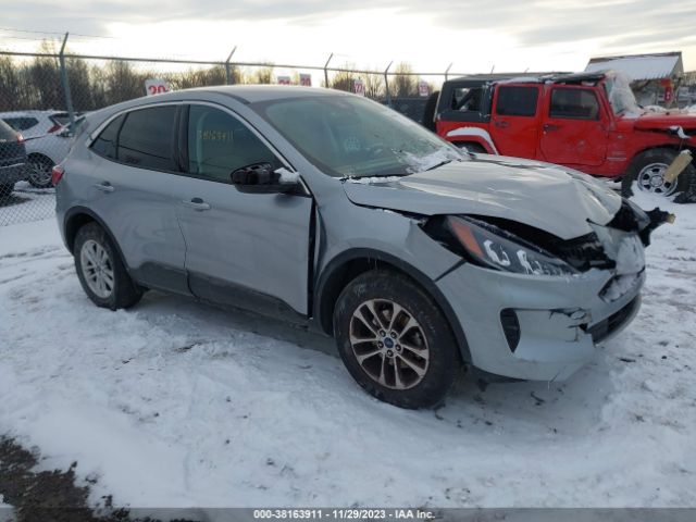 2022 FORD Escape