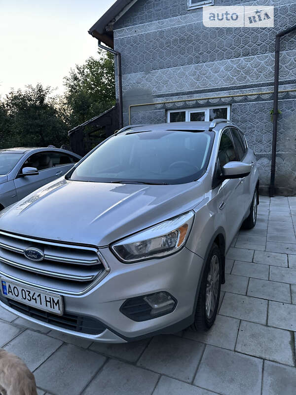 2017 ford escape