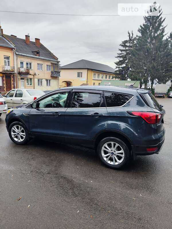 2019 ford escape