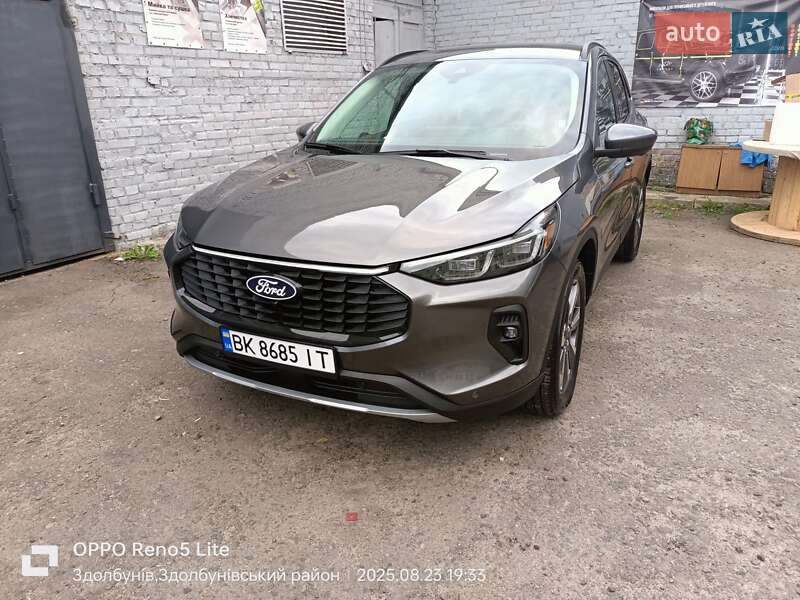 2024 FORD Escape