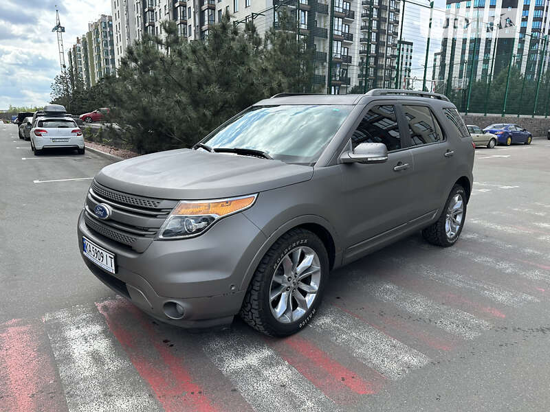 2011 ford explorer