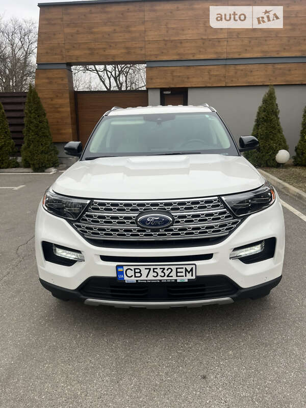 2020 ford explorer