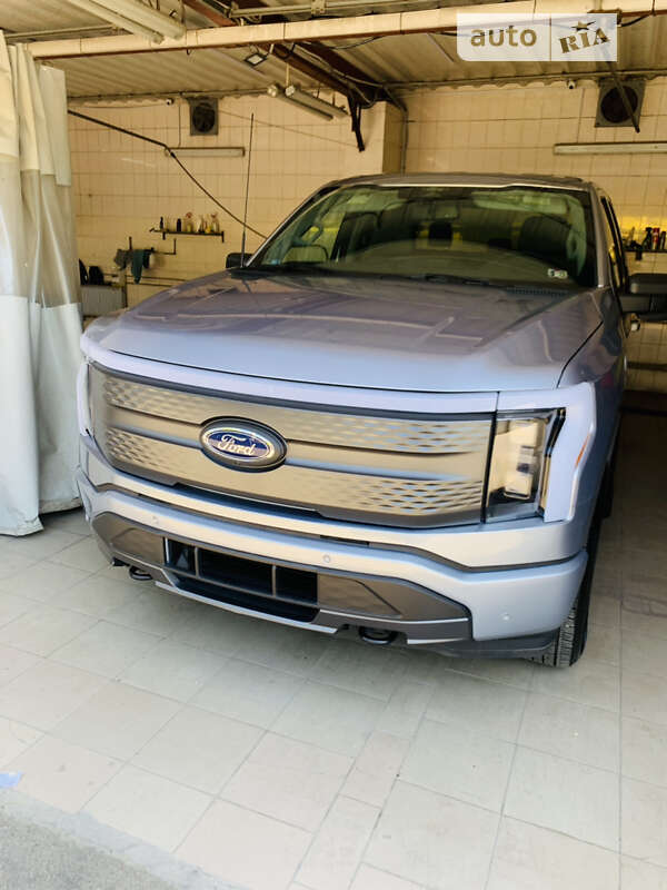 2022 ford f 150 lightning