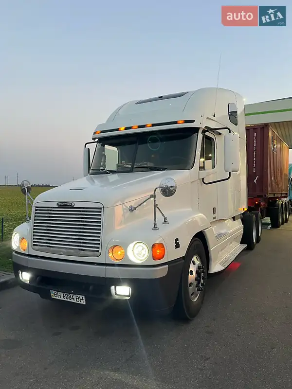 2000 freightliner flc 120