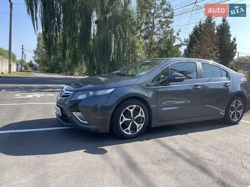 2012 opel ampera