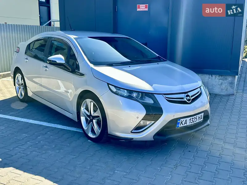 2012 opel ampera