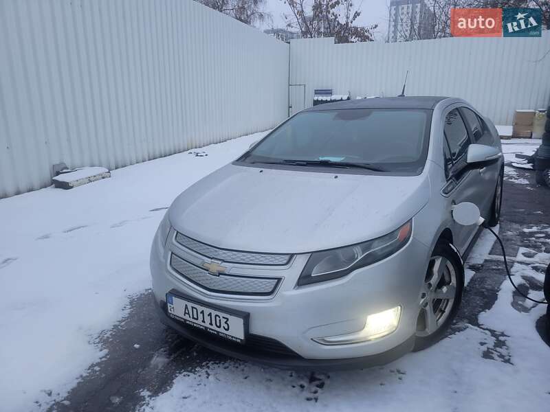 2011 chevrolet volt