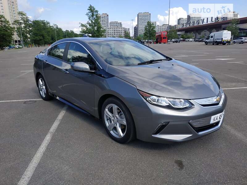 2018 chevrolet volt