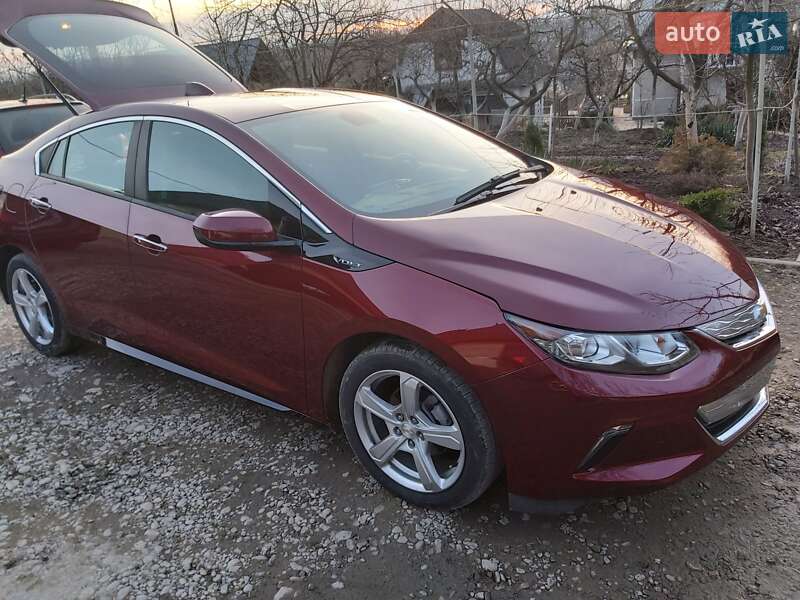 2017 chevrolet volt